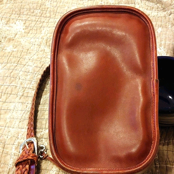 💖H.P. 💕Brighton Clasic Saddle Leather Bucket Bag - Picture 6 of 7